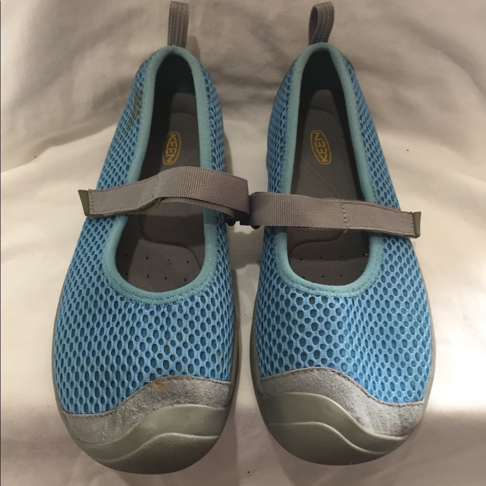 Keen slipon shoes Sz 10